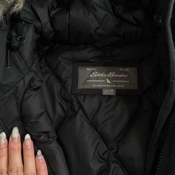 Eddie Bauer WeatherEdge Faux Fur Hood Parka – Black - Picture 3 of 4